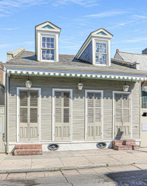 Studio Apt on Bourbon St